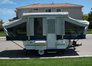 -- Fleetwood Coleman tent trailer -- - $1 (ventura)