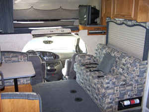   Santa Paula - 31' Fleetwood -with 2 slides- Jamboree RV for RENT  - $200 (Santa Paula/Ventura)